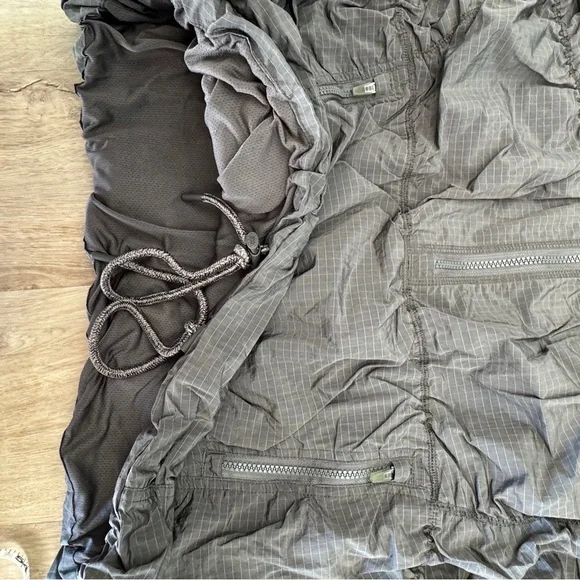 Free People FP Movement Happy Camper Pullover Pewter sz M NWT - Picture 11 of 13